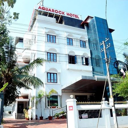 Aquarock Hotel Kazhakuttam Kültér fotó